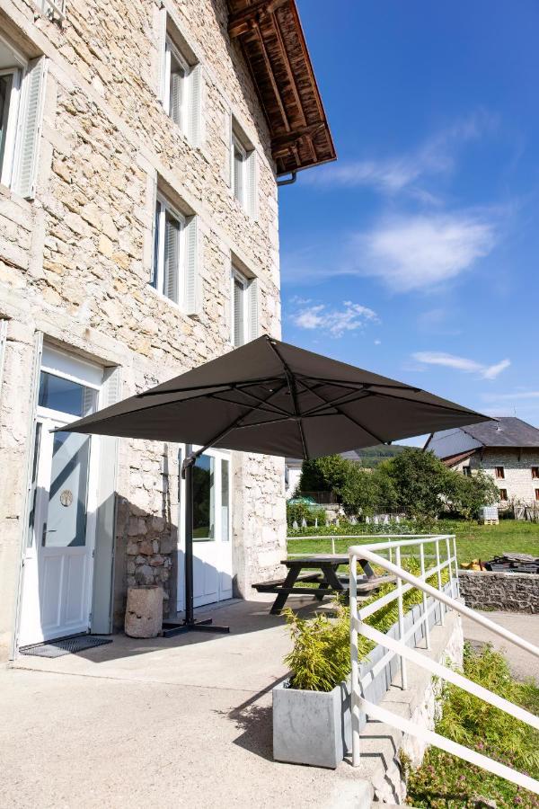 La Batisse L'Arbre Beige Apartment Le Petit-Abergement Exterior photo